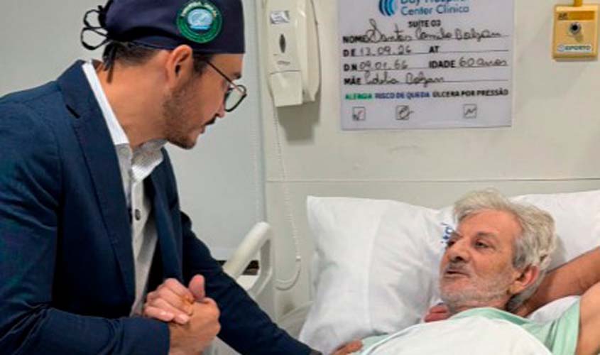 Dois pacientes paraplégicos recebem novo medicamento