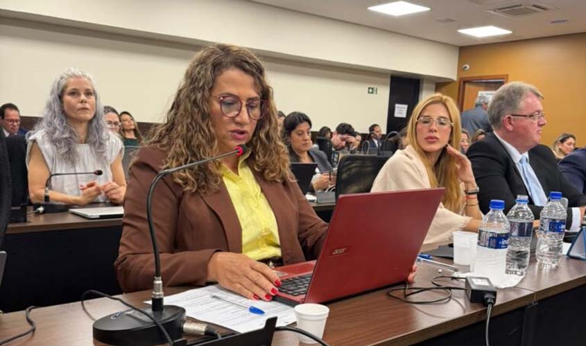 Julinda da Silva defende prerrogativas e segurança jurídica