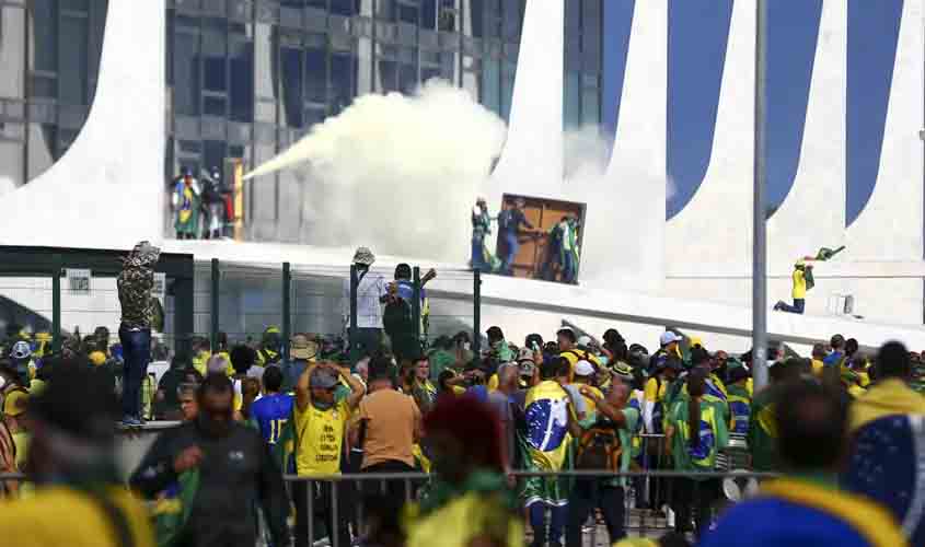 Justiça da Argentina ordena prisão de 61 foragidos do 8 de janeiro