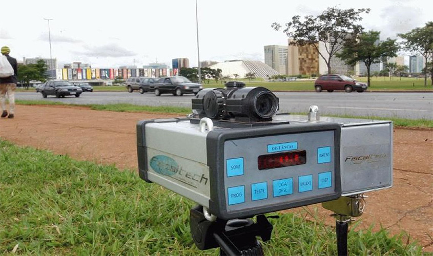 Juiz amplia prazo para PRF voltar a usar radares móveis em rodovias