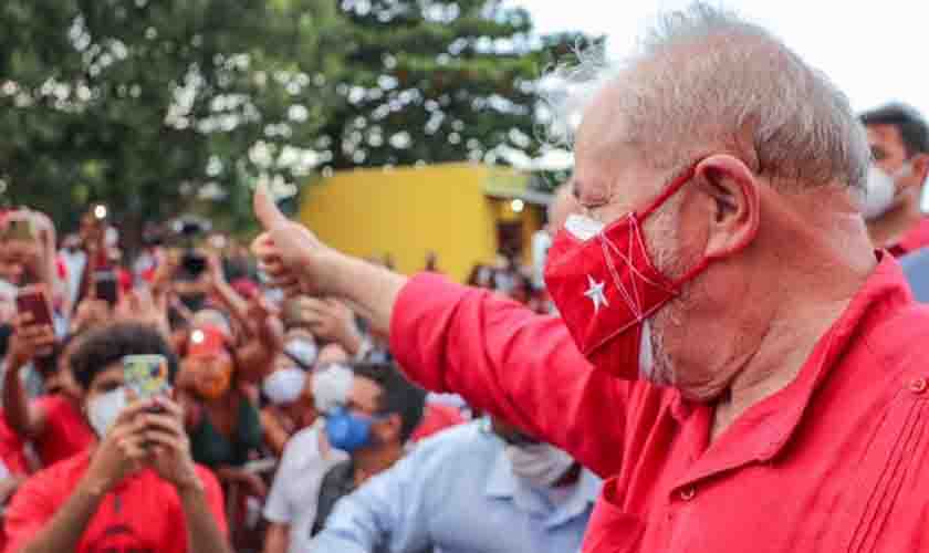 Com diferença de dois dias, pesquisas Ipec e CNT indicam vitória de Lula no primeiro turno
