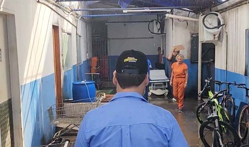 Delegado Camargo cobra obras no Hospital João Paulo II