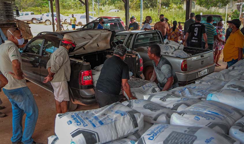 Agricultura do setor chacareiro de Porto Velho é fortalecida com calcário entregue pelo Governo de Rondônia