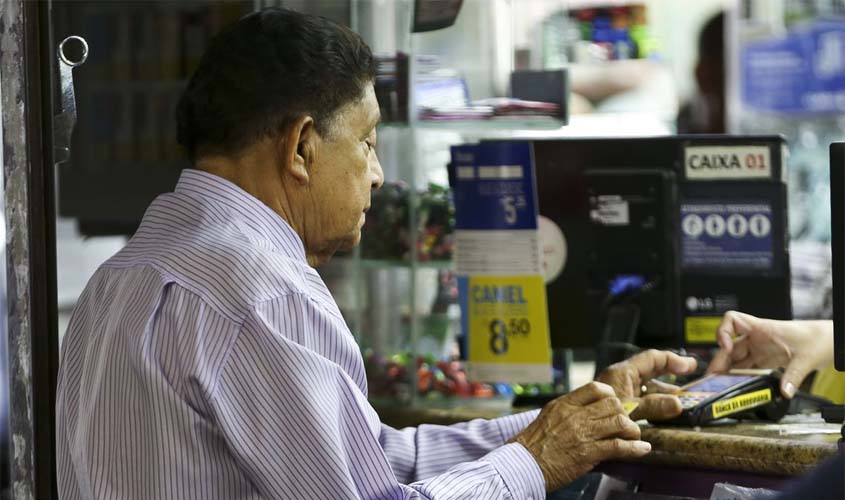 INSS alerta idosos sobre fraudes em crédito consignado