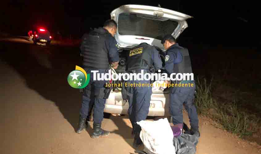 Dupla é detida acusada de roubar  caminhonete de casal em Porto Velho