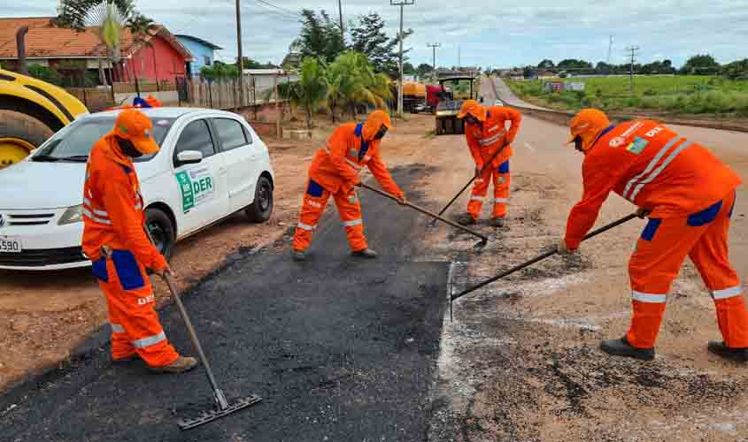 Reeducandos atuam nas frentes de serviços do DER; 145 foram inseridos por meio do Programa Reconstruir