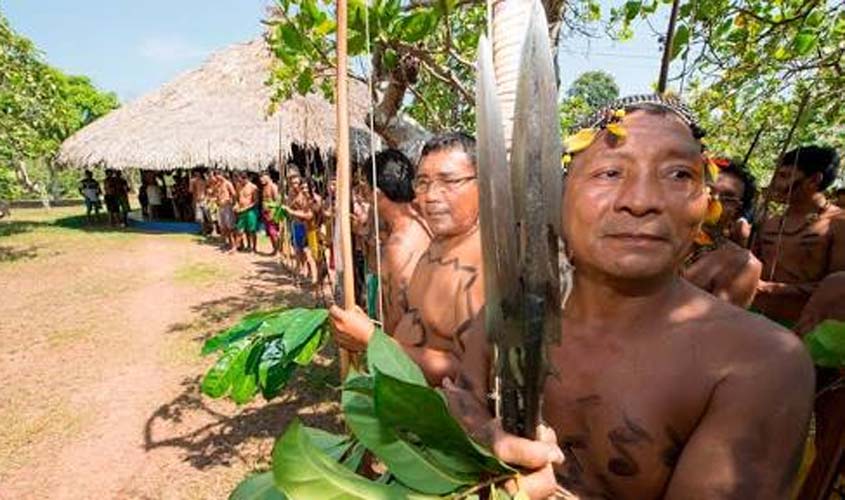 Índios e Funai fazem acordo para estudos sobre linha de energia no Amazonas