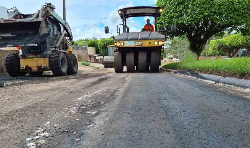 DER conclui manutenção de 20 km da RO-383 e inicia recuperação da rodovia na área urbana