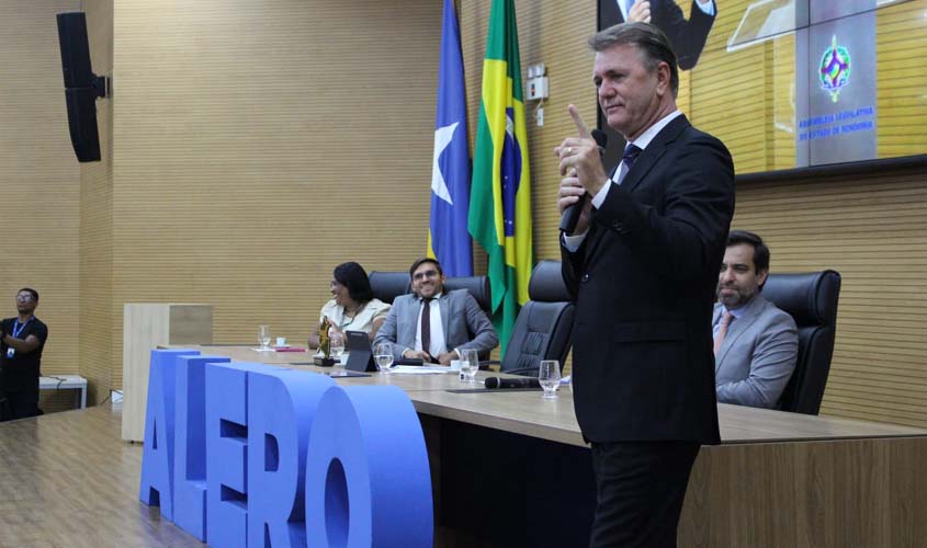 Luizinho Goebel presta contas com investimentos em Vilhena