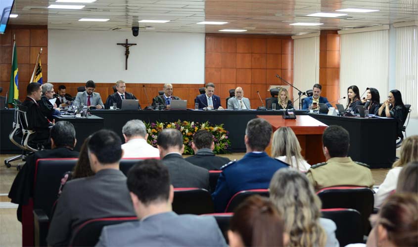 TRT-14 participa de evento que homenageia o TJRO no TRE-RO