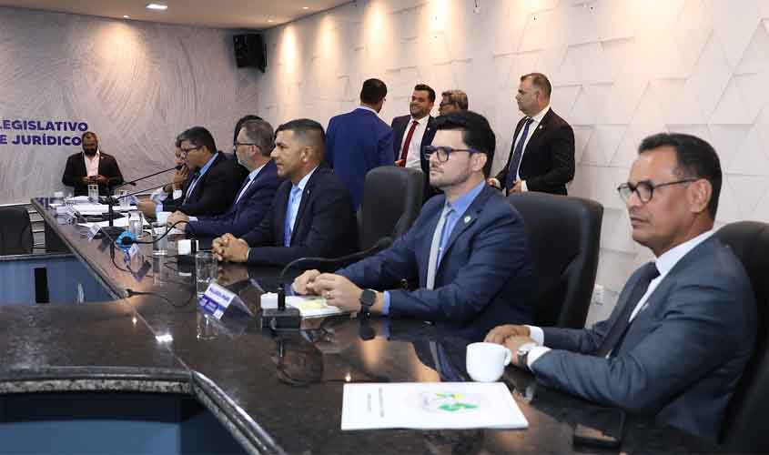 CMJP aprova criação do ‘Programa Jovem Aprendiz’ e ‘Atualização do piso nacional do magistério’   