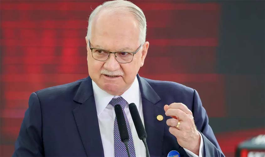 'Estamos imersos em uma crise', admite presidente do Supremo