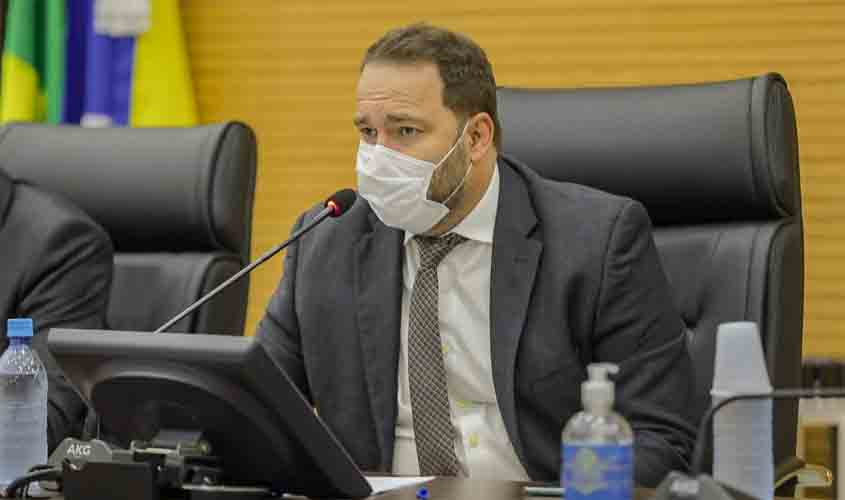 Presidente Alex Redano indica credenciamento de restaurantes no interior, para oferecer refeição a R$ 2,00