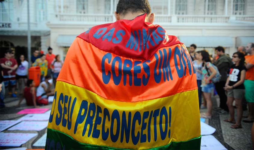 LGBTfobia que chegou nas caravelas se enraizou com a colonização