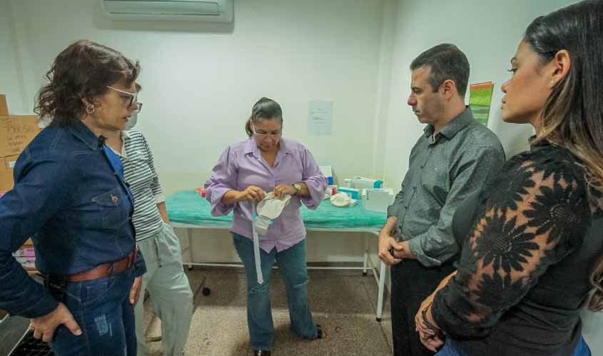 Pacientes ostomizados são acolhidos com atendimento humanizado e recebem material de alta qualidade na Policlínica Oswaldo Cruz