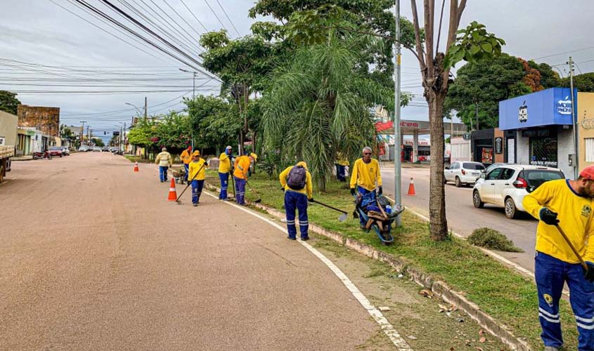 Capital recebe serviços de manutenção e limpeza urbana em diversos pontos da cidade