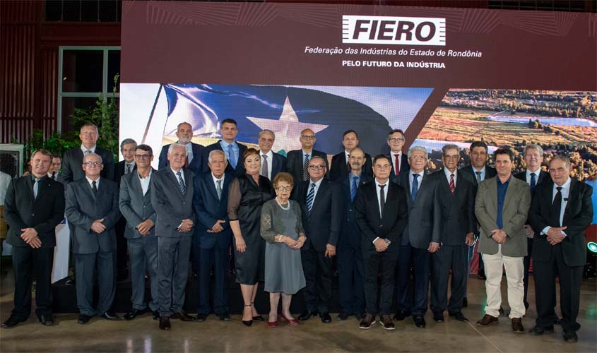 Nova diretoria da FIERO é empossada para o mandato 2023-2027