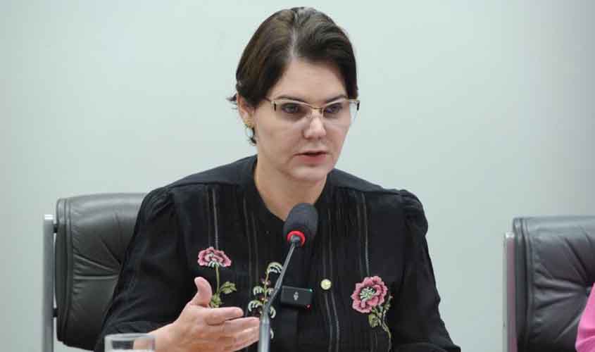 Comissão rejeita projeto que proíbe marcação de animais com ferro quente