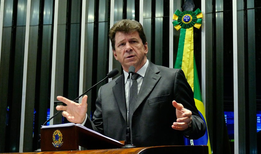 Cassol diz que exterminou corrupção em Rondônia e comemora arquivamento de processo