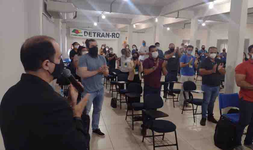 Examinadores de trânsito concluem curso de capacitação promovido pelo Detran
