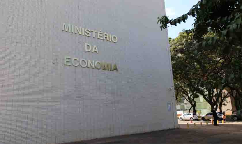 Ministério credencia bancos para pagamento de servidores federais