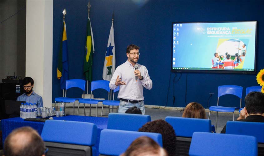 Semed recebe visita do presidente do Tribunal de Contas de Rondônia