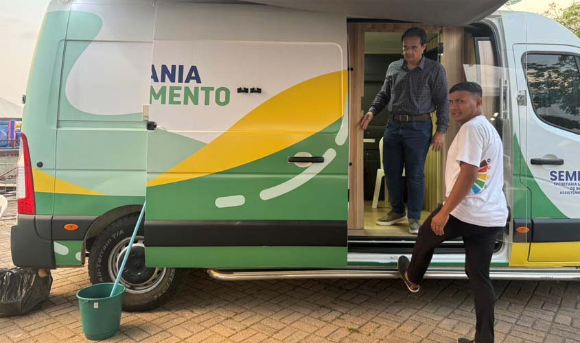 Unidade móvel amplia acesso ao Cadastro Único na Zona Leste