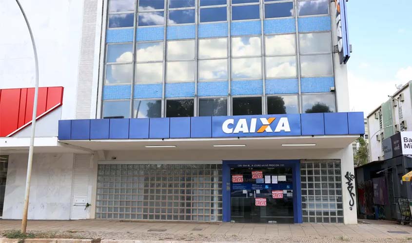 Trabalhadores da Caixa decidem sobre fim da greve