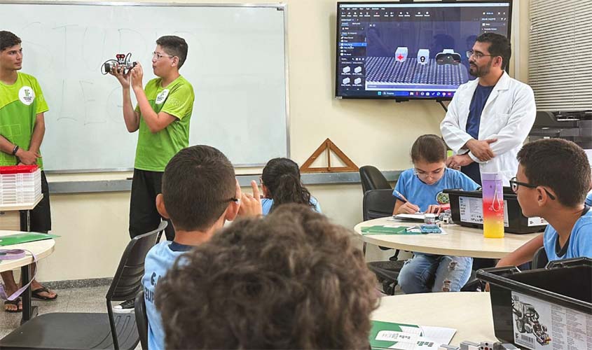 Ifro e Semed promovem curso de Robótica para crianças do 5º ano da Escola Felipe Rocha