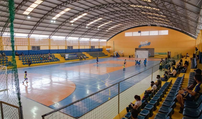 Goleadas marcam estreia da Copa Madeirão 2025