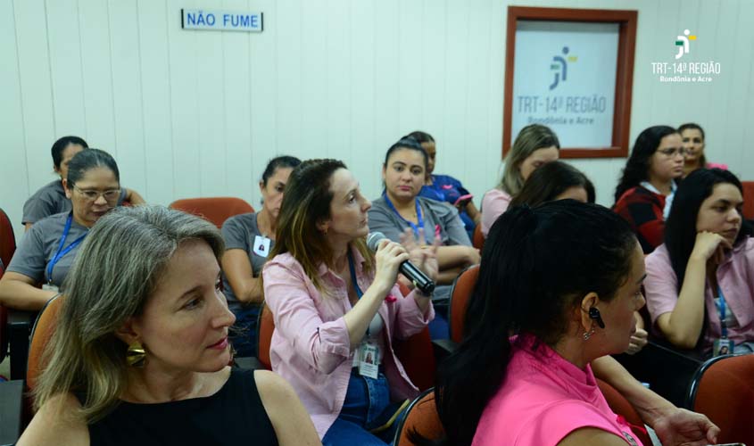 TRT-14 realiza roda de conversa do Outubro Rosa
