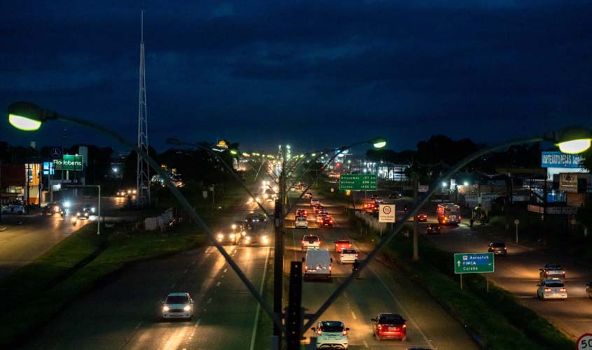 Prefeitura de Porto Velho informa à população os canais de atendimento para os serviços de iluminação pública no município