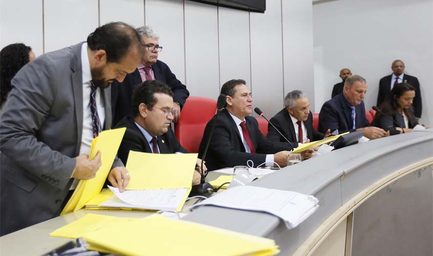 Presidente da ALE convoca sessão legislativa extraordinária para terça-feira