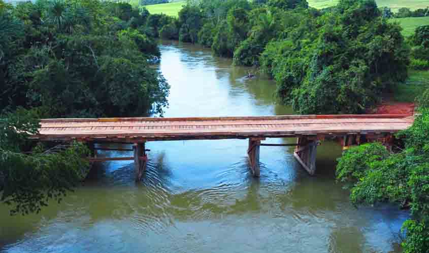 Ponte no Rio Melgaço é revitalizada e garante segurança para a população