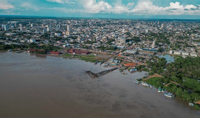Ponto facultativo começa ao meio-dia desta quarta-feira