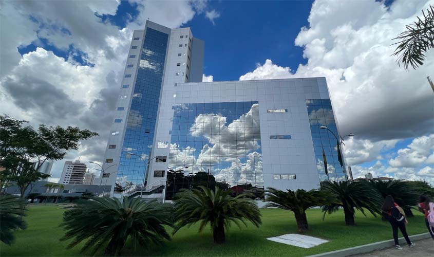 Assembleia proíbe reconstituição de leite importado