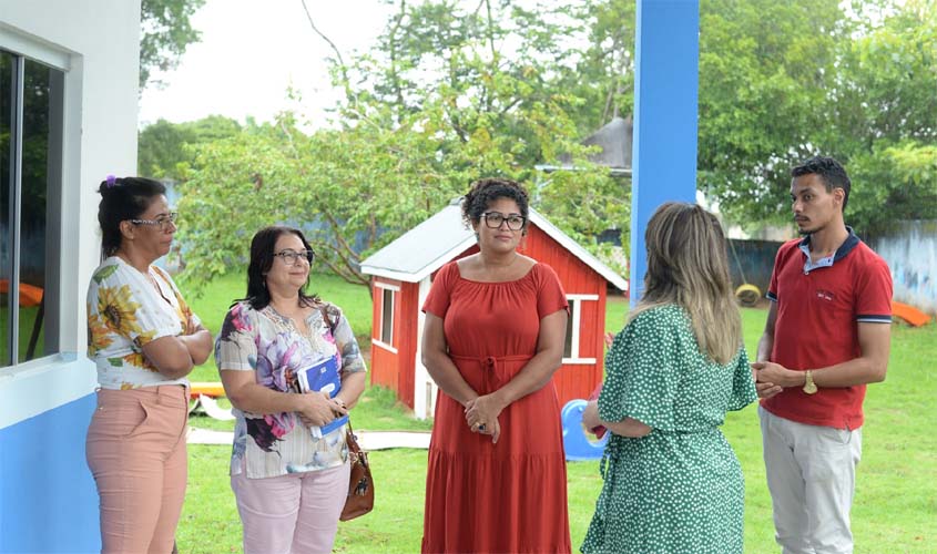 Semed visita Centro Municipal de Ensino Infantil Ariel Vieira Hilgert