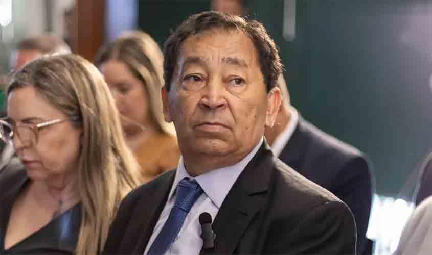 Ex-prefeito ficou surpreso com possível atentado forjado, diz defesa