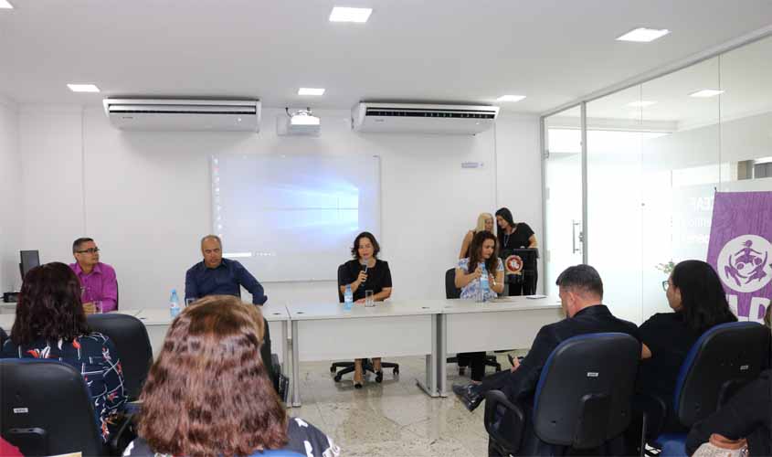 Integrantes da Rede Lilás iniciam oficina do projeto “Nem tão Doce Lar” em Porto Velho