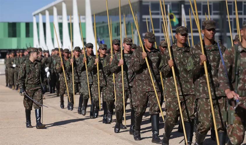 Formação militar reserva vagas para cotas raciais e sociais
