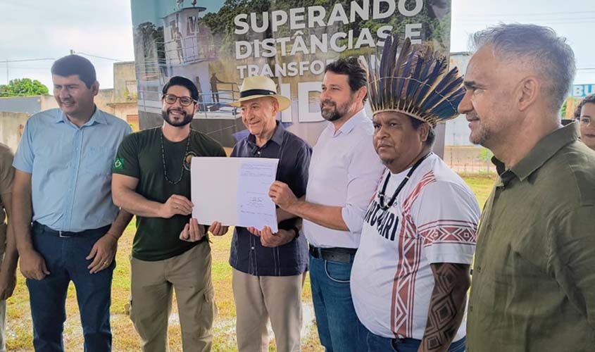 Funai recebe rebocador que atenderá 5 mil indígenas em RO