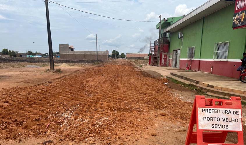 Mais de 54 mil metros de vias recebem melhorias em PVH