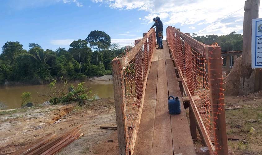 Com recuo de enchente, obras de construção da nova ponte sobre o rio Jamari, na RO-459, são retomadas