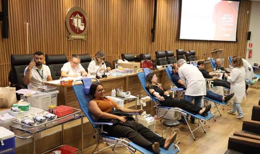 MPRO promove coleta de sangue em parceria com FHEMERON para incentivar doações e salvar vidas