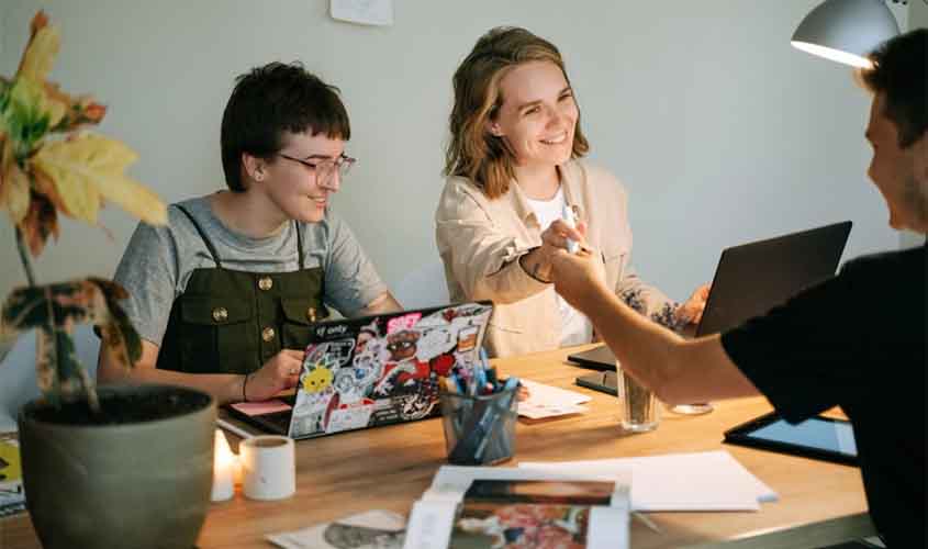 Empresas vão priorizar liderança com atenção ao desenvolvimento de pessoas