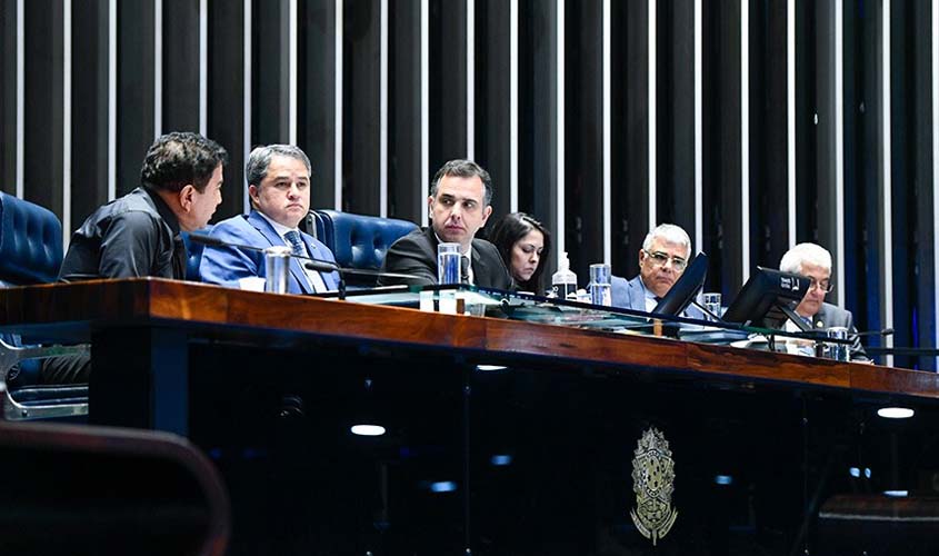 Congresso é o Poder legítimo para decidir sobre droga, aponta debate