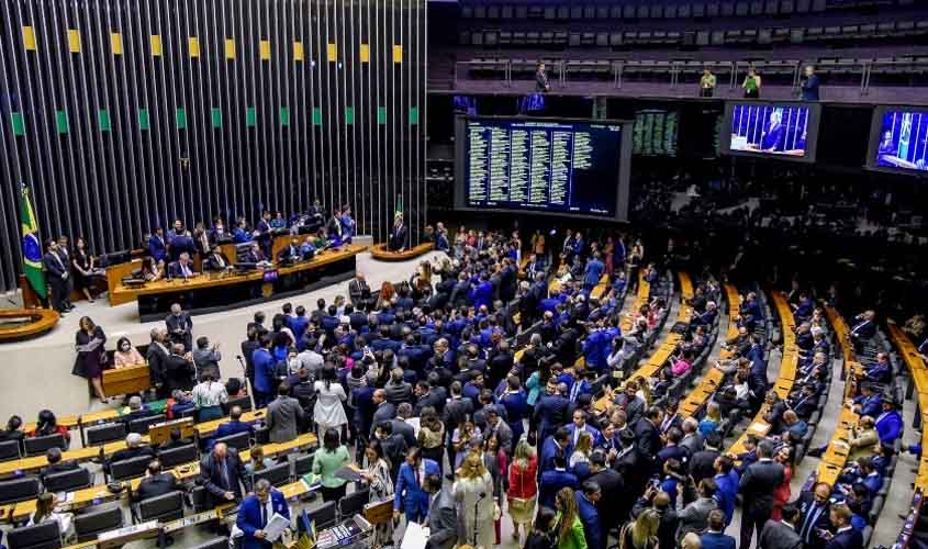 DOS OITO NA CÂMARA, QUATRO VÃO BUSCAR A REELEIÇÃO, DOIS AINDA NÃO SE DEFINIRAM E DOIS BUSCARÃO OUTROS CARGOS