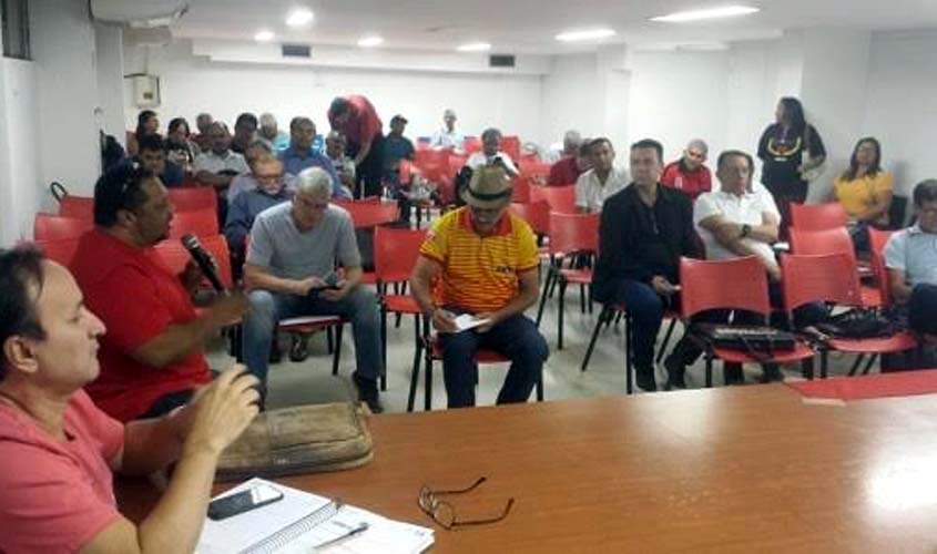 Diretoria Executiva e Delegados participam em Brasília de reunião do CDE e plenária da Condsef para discutir estratégias e anunciam greve geral