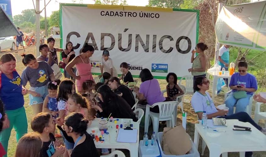 Prefeitura realiza projeto 'Lazer na Comunidade' na Praça do Bairro Zona Sul