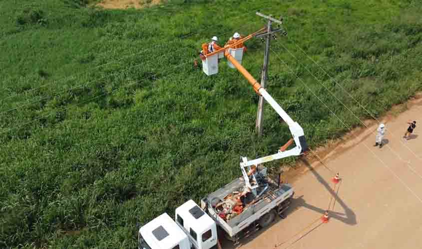 Intervenções não autorizadas na rede elétrica oferecem graves riscos e são proibidas